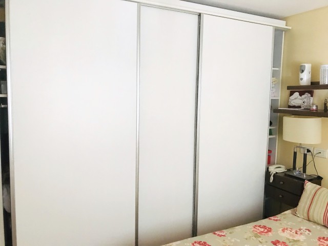 AMPLIOS PLACARDS EN DORMITORIO PRINCIPAL