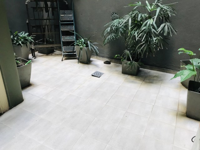 HERMOSO PATIO PROPIO