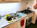 COCINA COMPLETAMENTE EQUIPADA CON HORNO WHIRPOOL, ANAFE Y SPAR ARISTON.